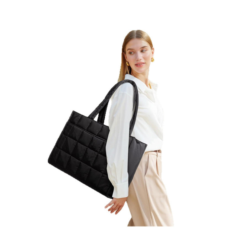 Stylish and Padded Tote Bag with Removable Interior Pocket Bowlift