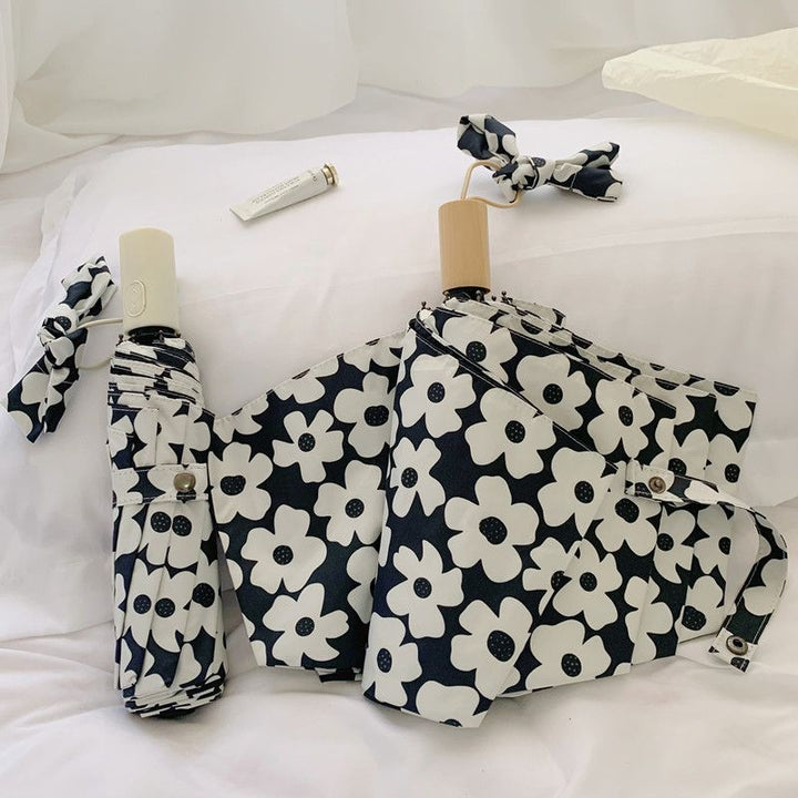 Women's Foldable Umbrella with Durable Fabric Surface Bowlift