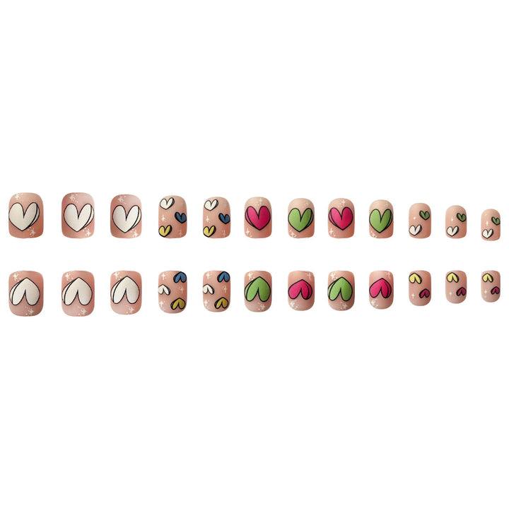 Artificial nail set with playful heart patterns Bowlift