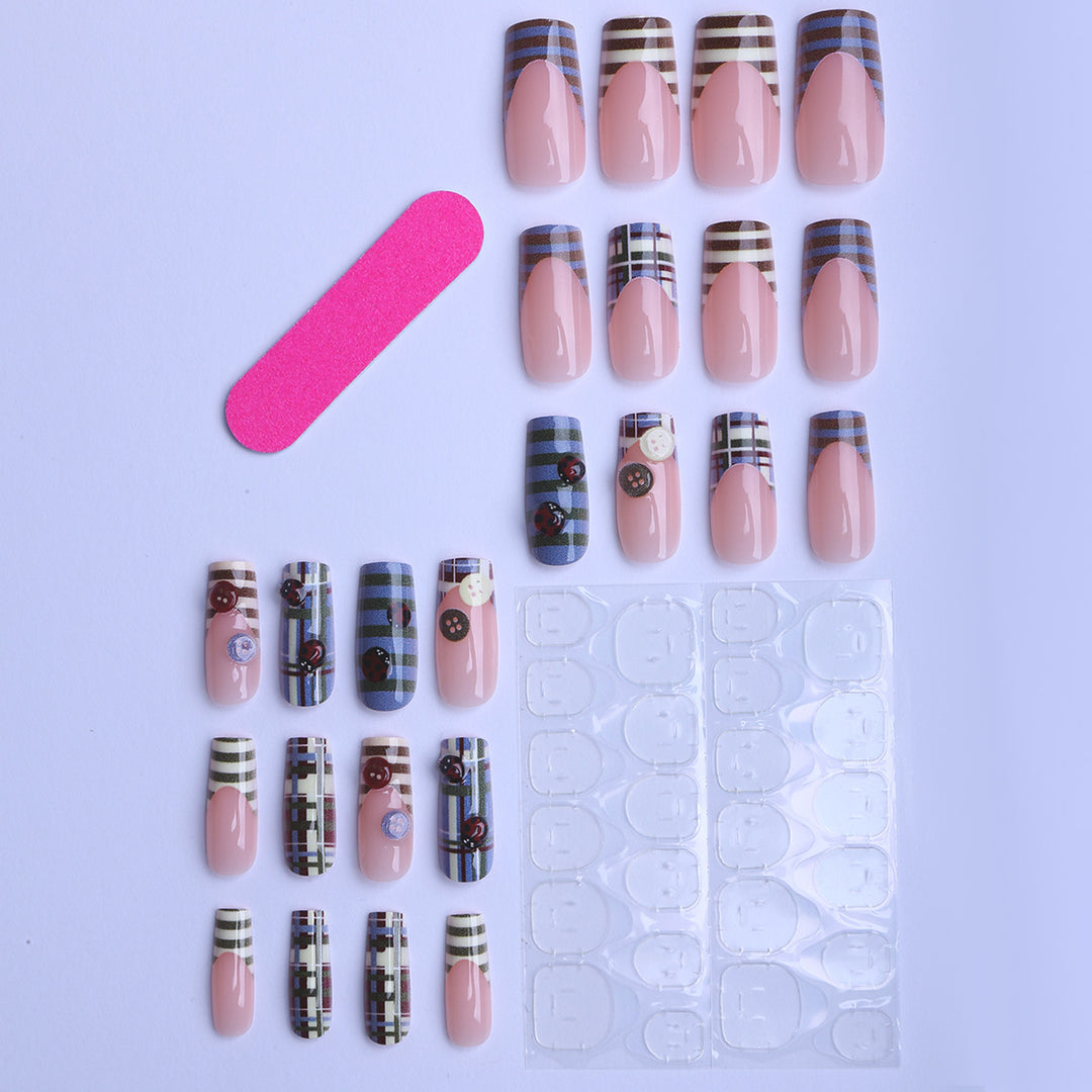 Artificial fingernails with trendy checked pattern Bowlift
