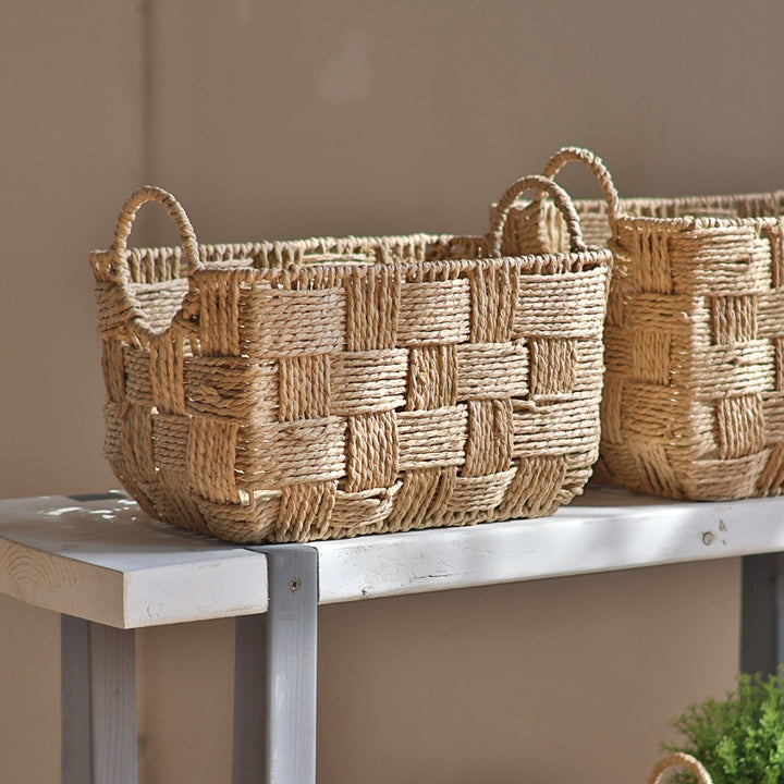 Handmade storage basket with practical handle Bowlift