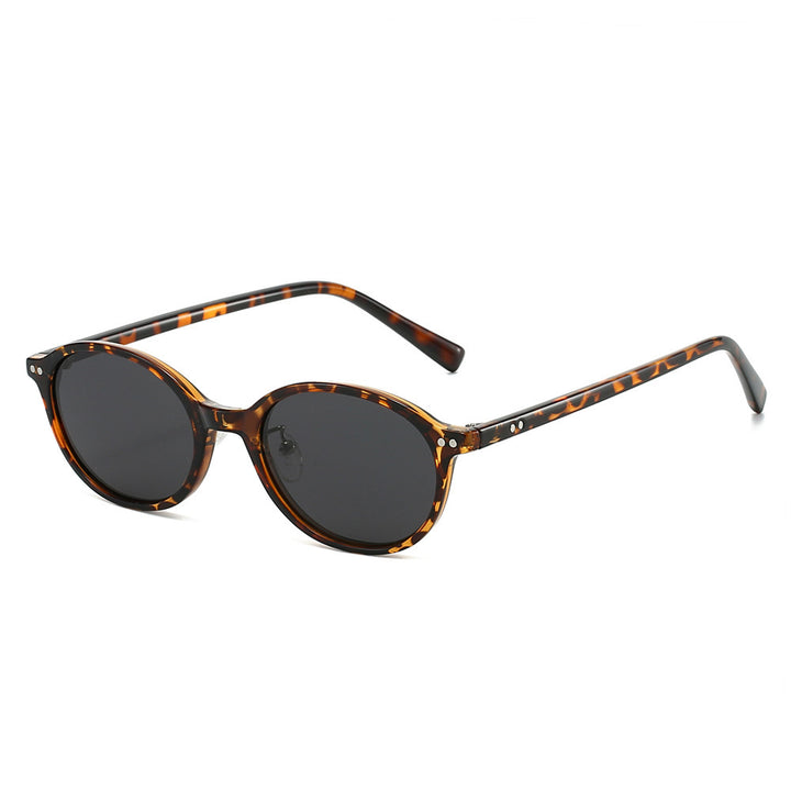 Women's Premium Sunglasses in Elegant Oval Design Bowlift