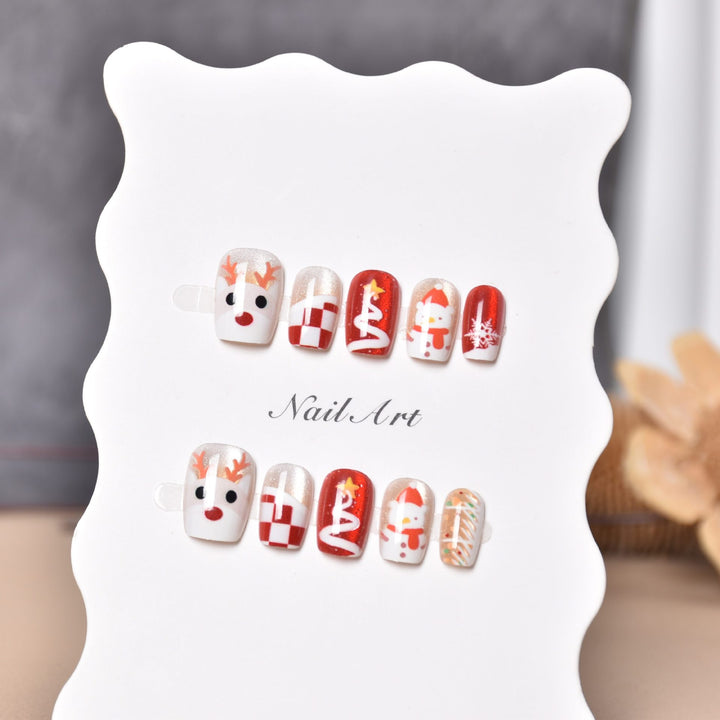 Festive Character-Themed Press-On Nail Art Bowlift