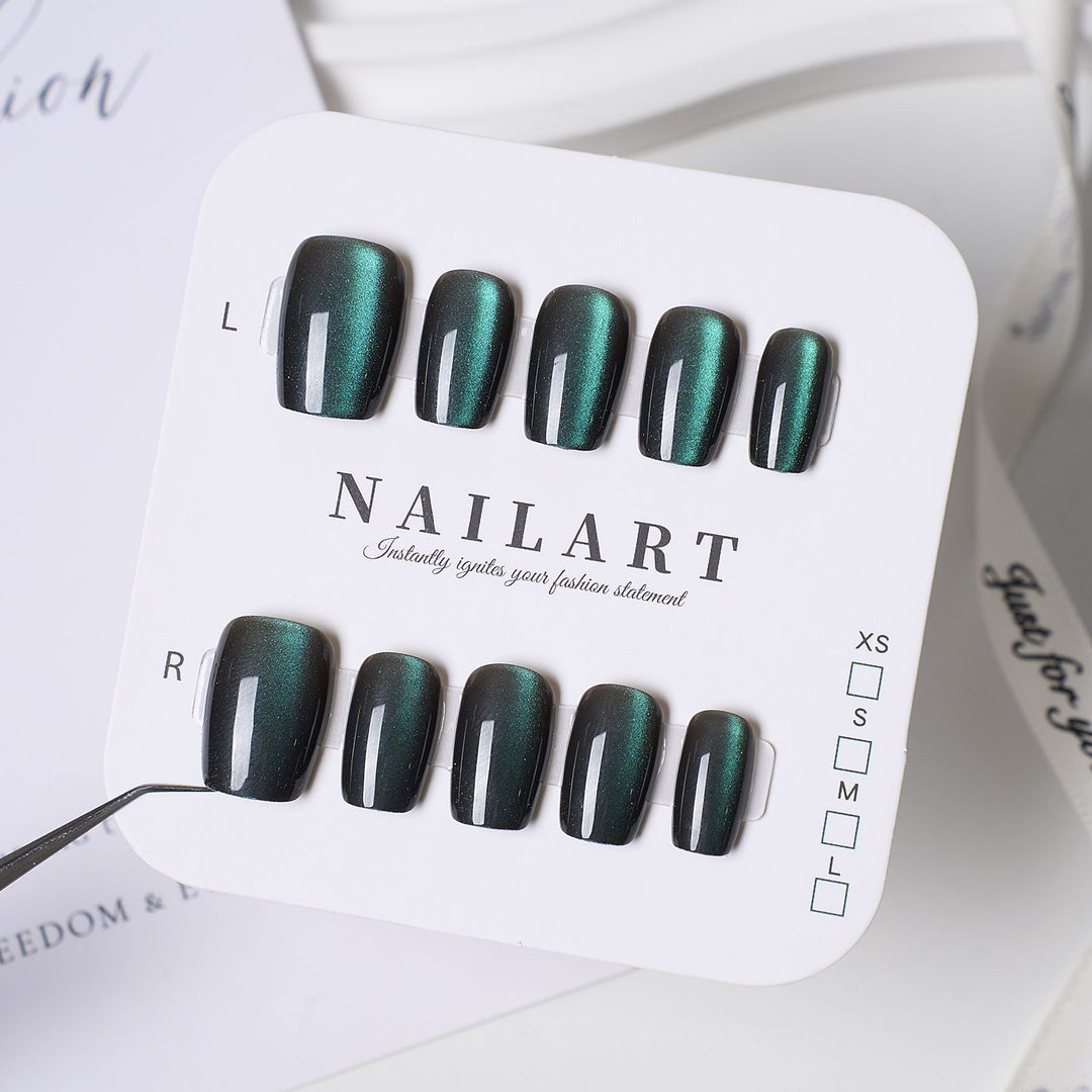 Artistic Stiletto Press-On Nail Set with Floral Embellishments Bowlift