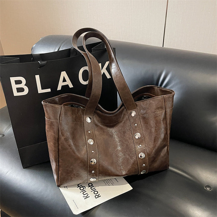 High-quality vintage leather bag Bowlift