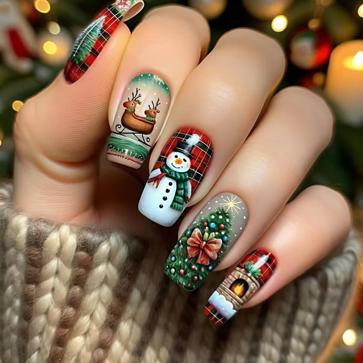 Creative Christmas Art Nails in Festive Design Bowlift
