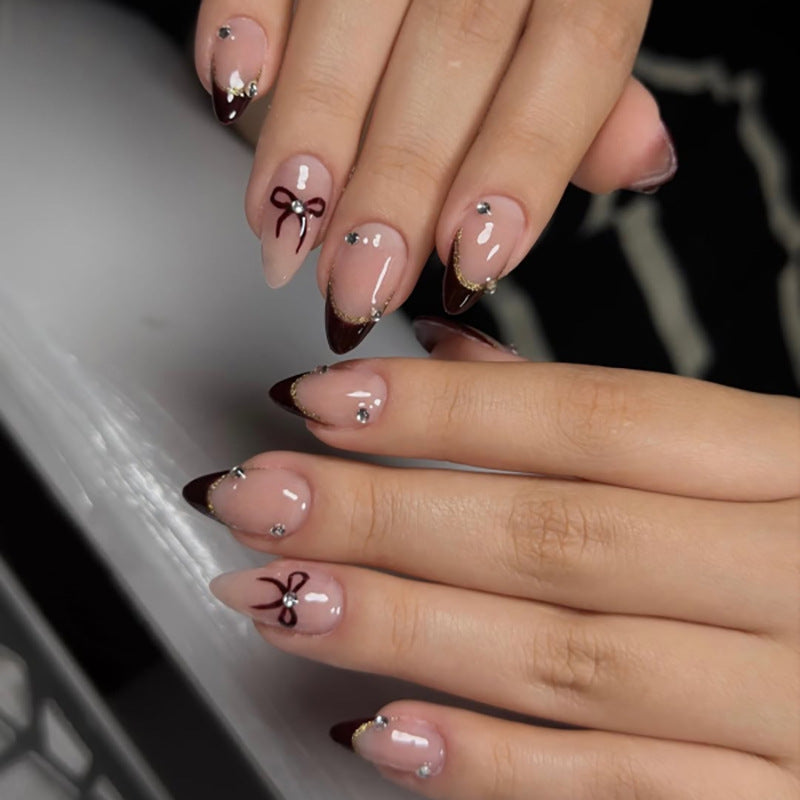 Artful Nail Art with Elegant Bow Decoration Bowlift