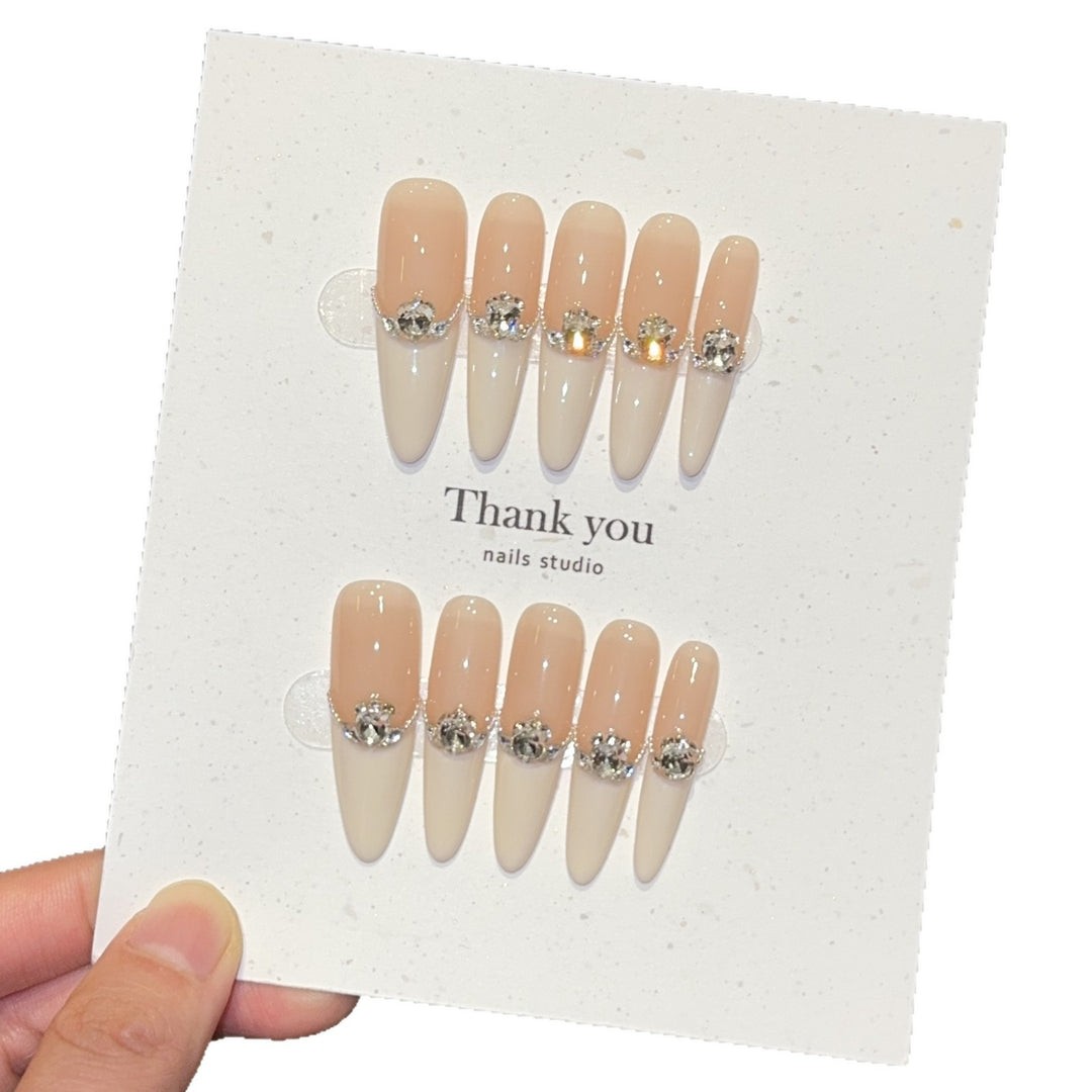 Elegant Decorated Artificial Nail Set Bowlift