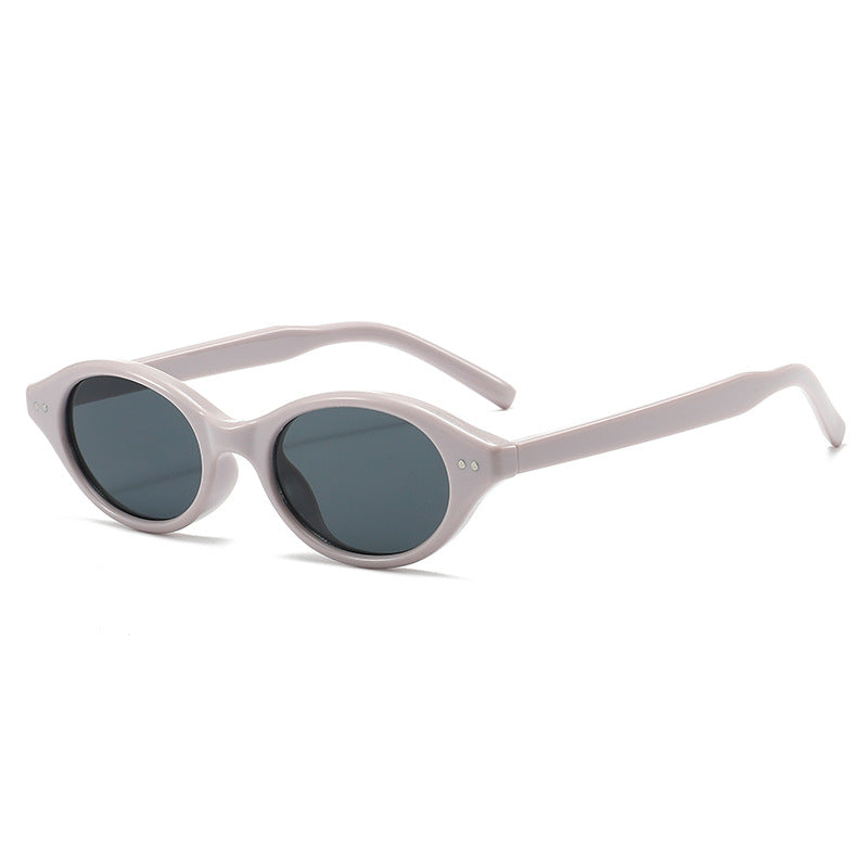 Fashionable Oval Frame Sunglasses