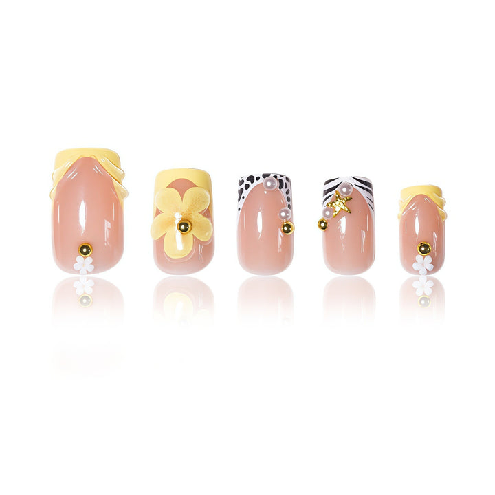 Floral 3D Nail Art Enhancements Bowlift