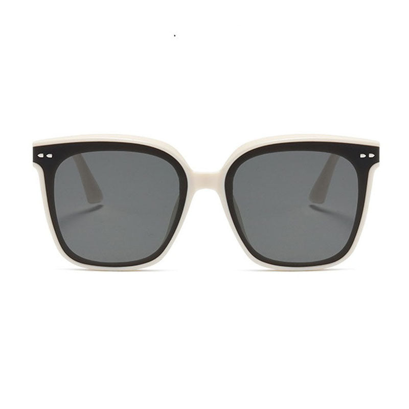 Women Oversized Sunglasses with modern, contrasting design Bowlift