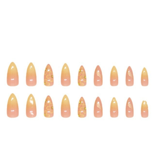 Artificial nail set with filigree flower decorations and elegant shine Bowlift