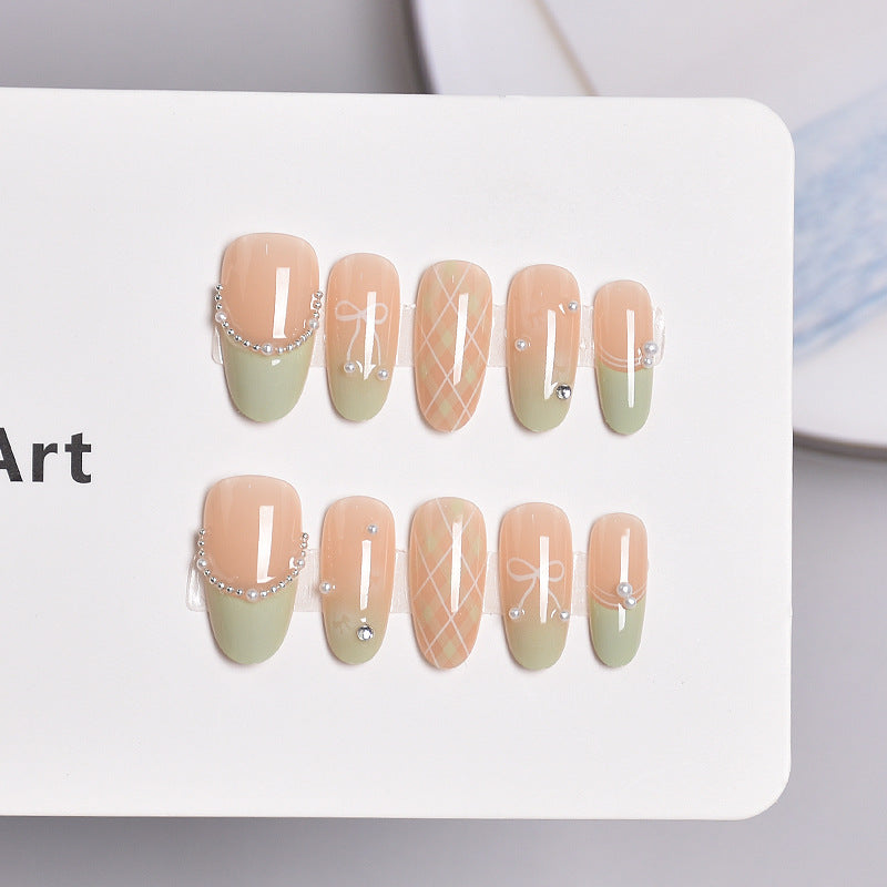 Glamorous Heart-Themed Press-On Nail Set Bowlift