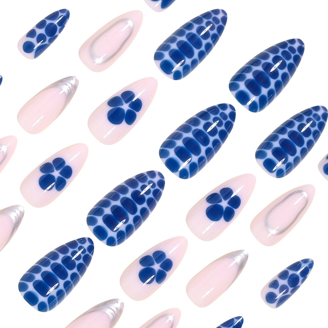 Artistic Nail Design Set with Polka Dots Bowlift