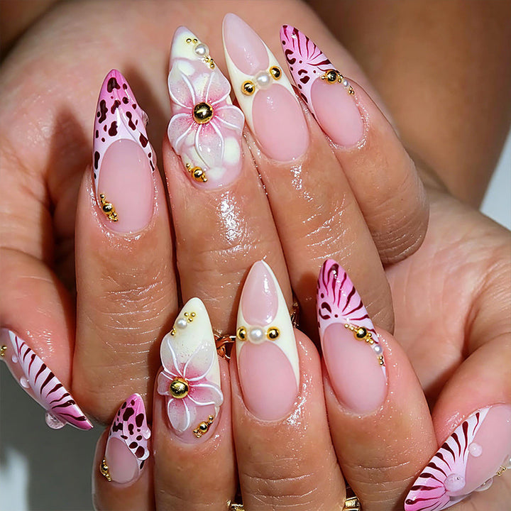 Artistic 3D Nail Tips with Maritime Design Bowlift