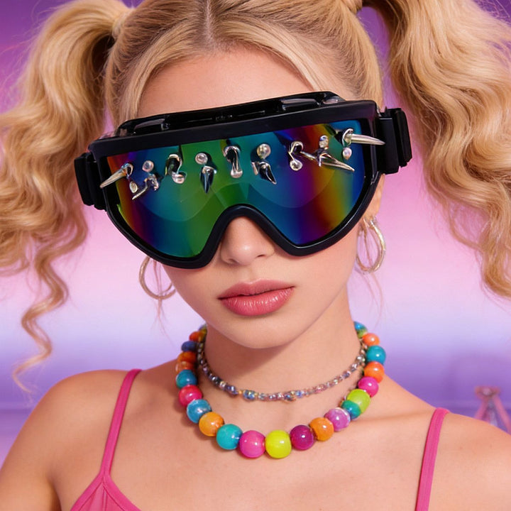 Women's sporty goggles with punk-inspired design Bowlift