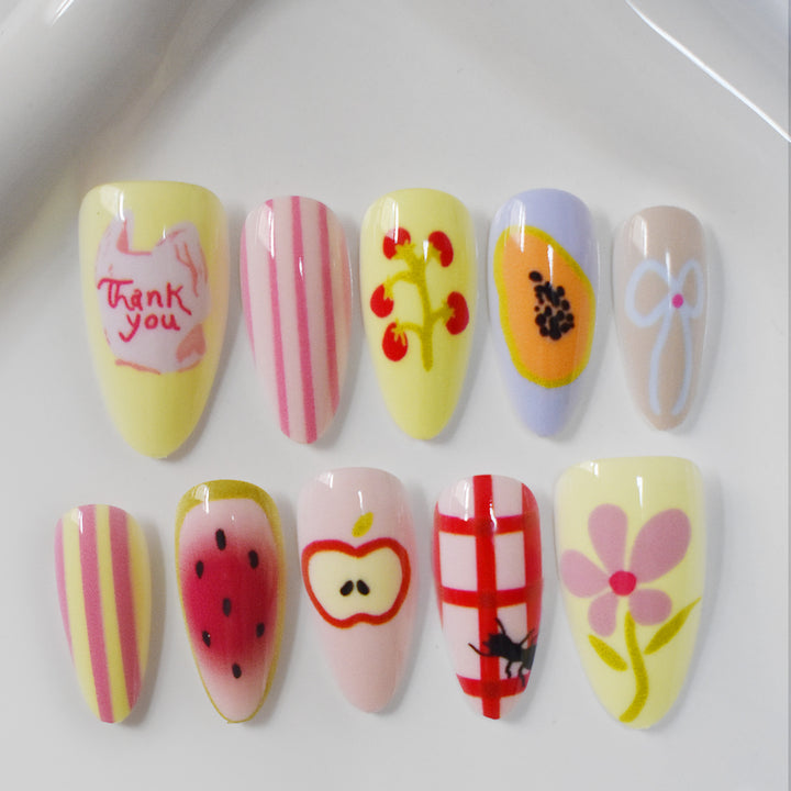 Artistic Themed Press-On Nail Art Set Bowlift