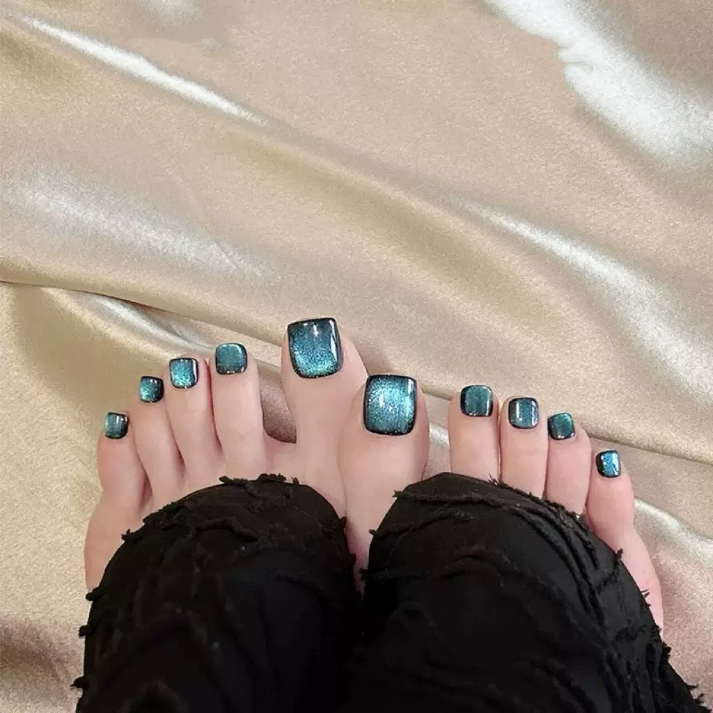 Decorative Rhinestone Press-On Toe Nails Bowlift
