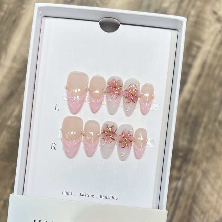 Artisan Floral-Themed Press-On Nails Set Bowlift
