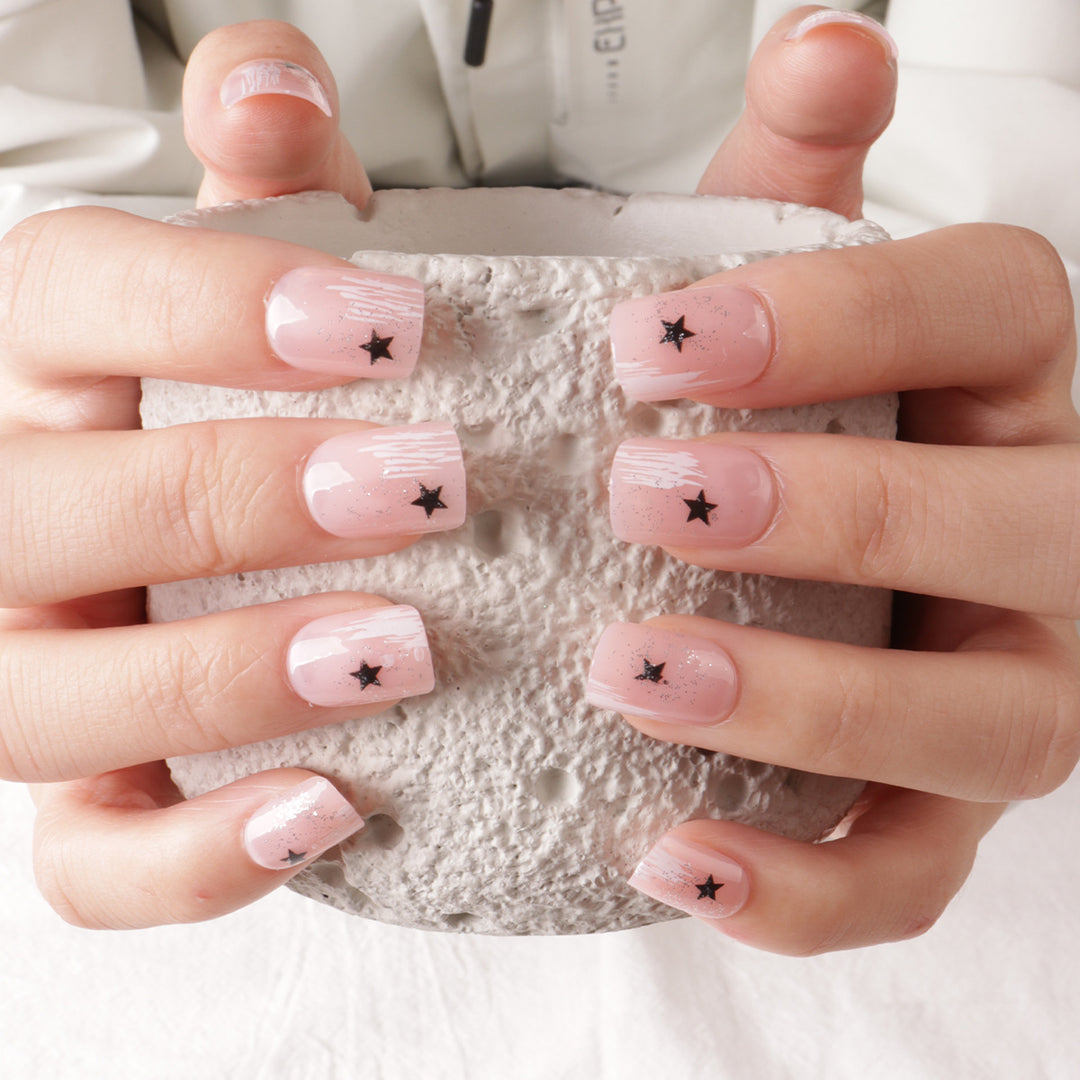 Artistic Star-Embellished Press-On Nails Bowlift