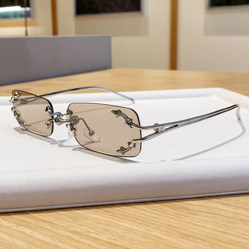 Women's fashionable sunglasses with delicate metal frame and transparent lenses Bowlift