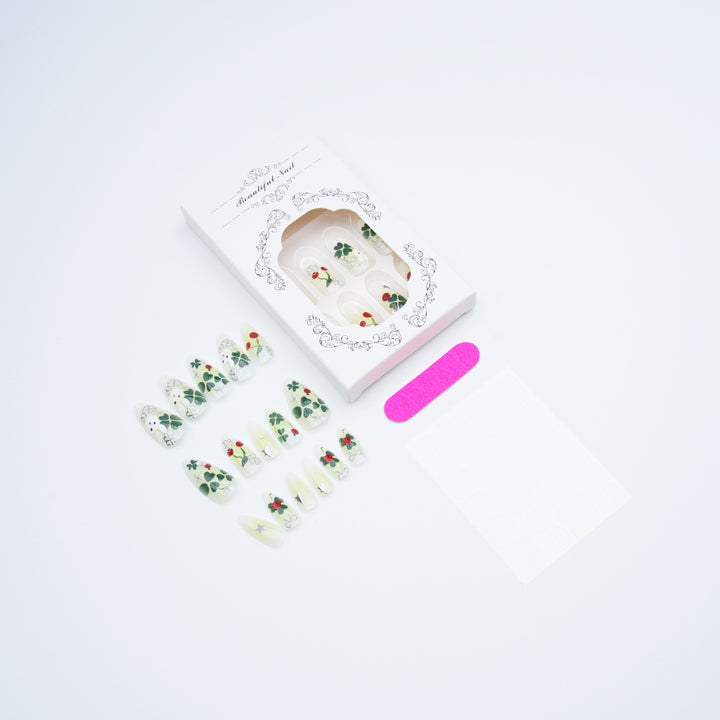 Playful artificial nails with plant motifs Bowlift