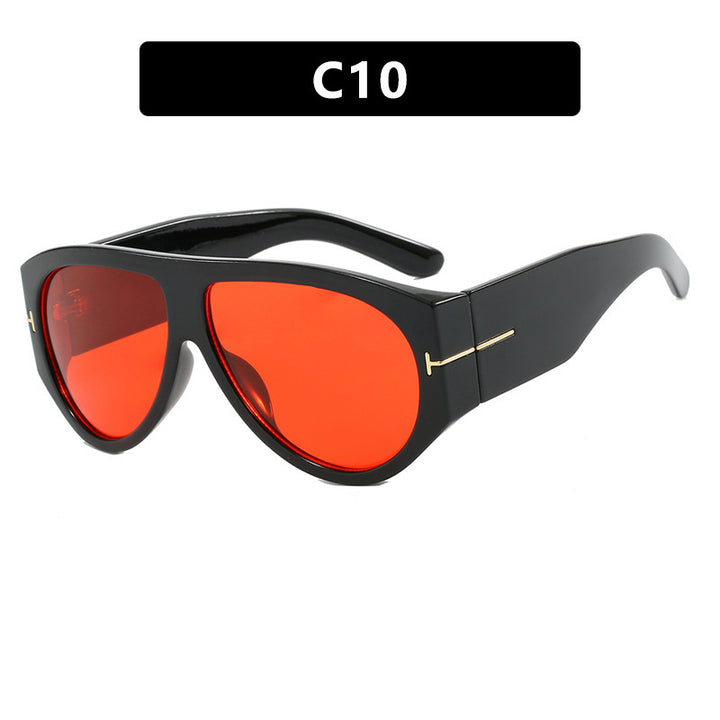Women Designer Sunglasses in Elegant Retro Design with Wide Frame Bowlift