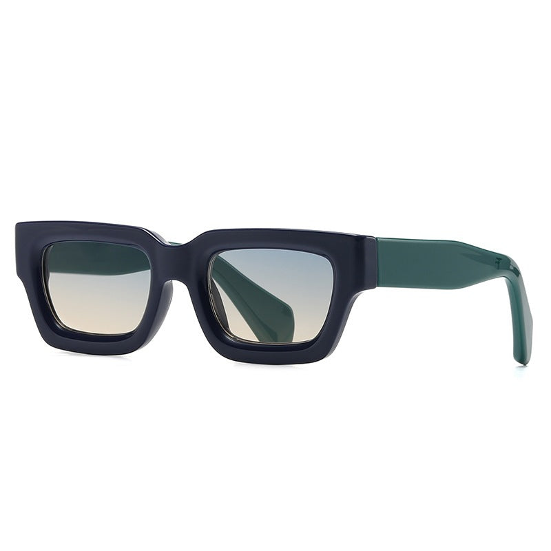 Women's oversized sunglasses in a modern, angular design Bowlift