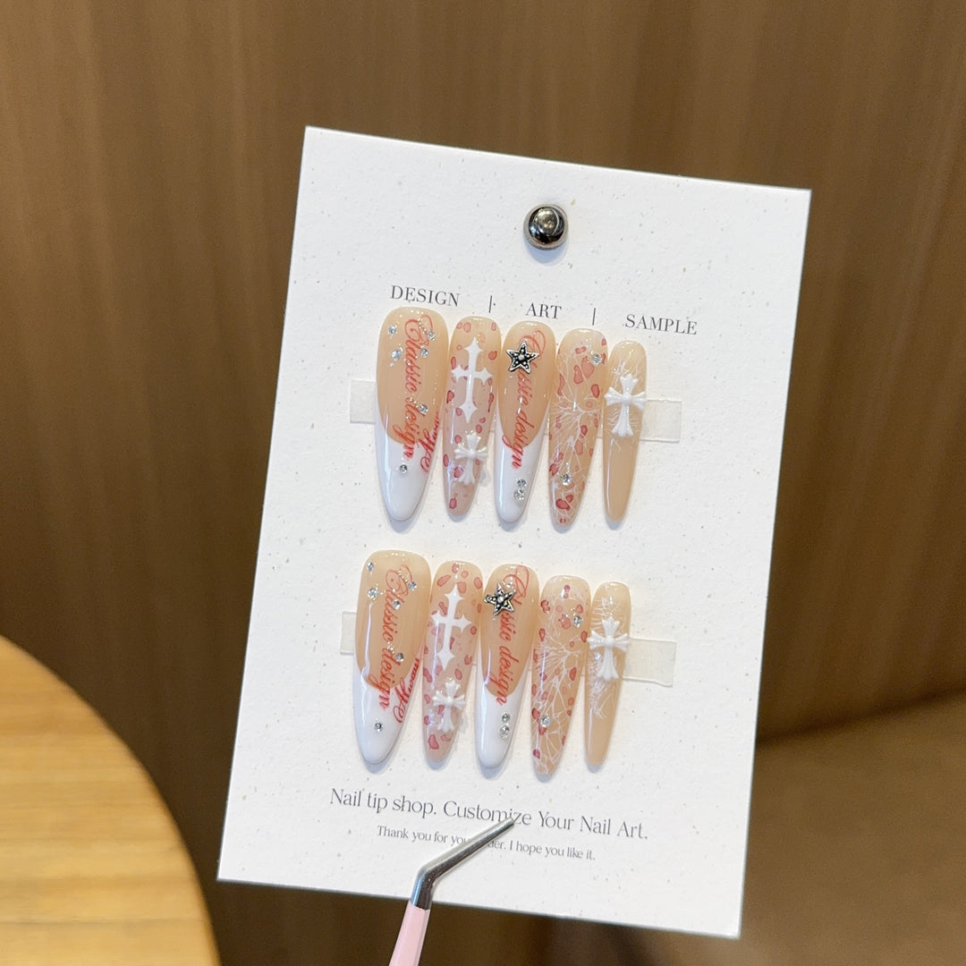Artificial nails with artistic design and glamour accents Bowlift