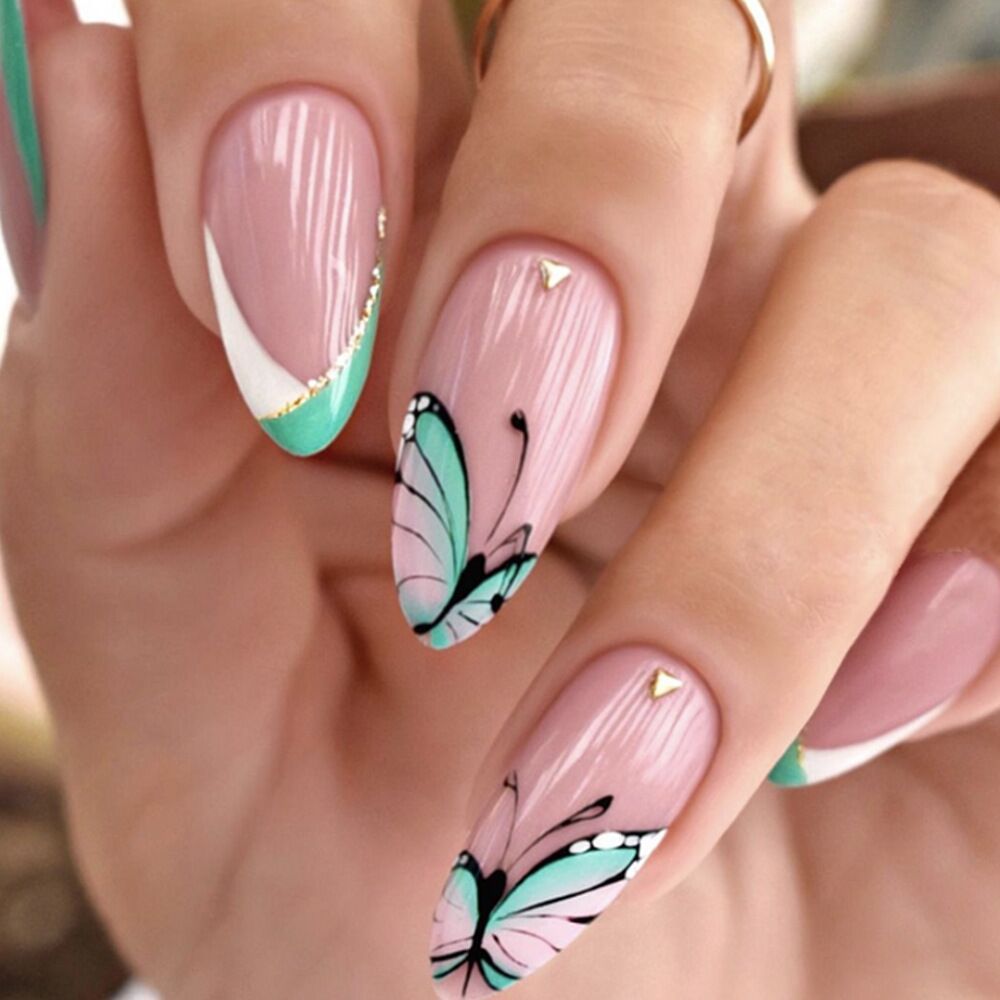 Artistic Heart-Accent Press-On Nail Set Bowlift