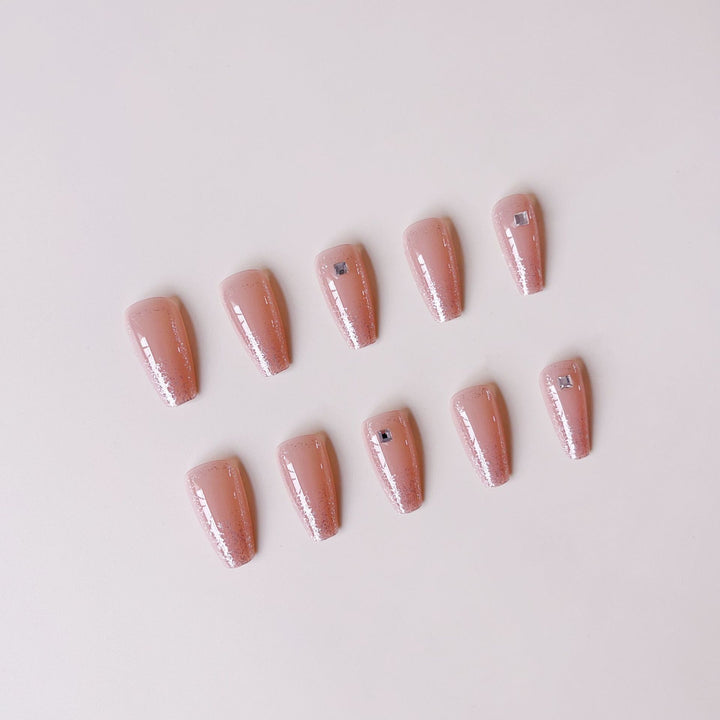 Glittering Nail Art Bowlift