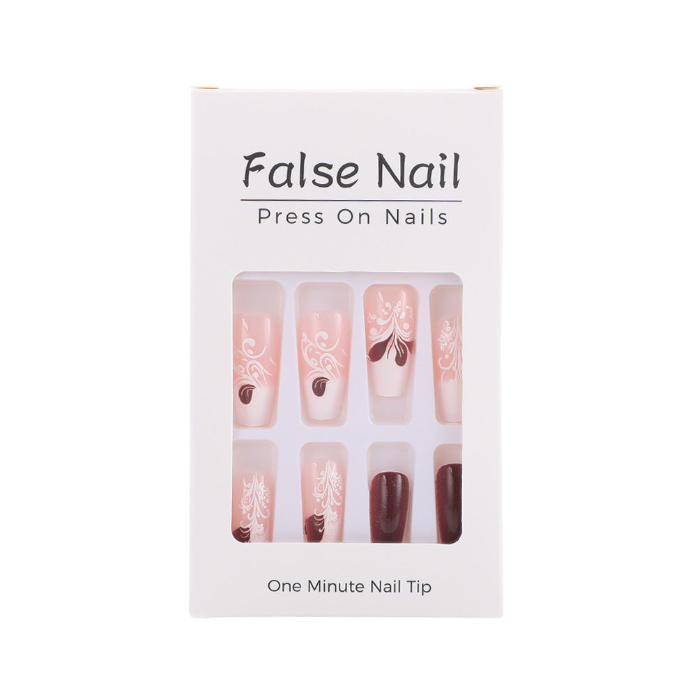 Artificial nails in elegant vintage design Bowlift
