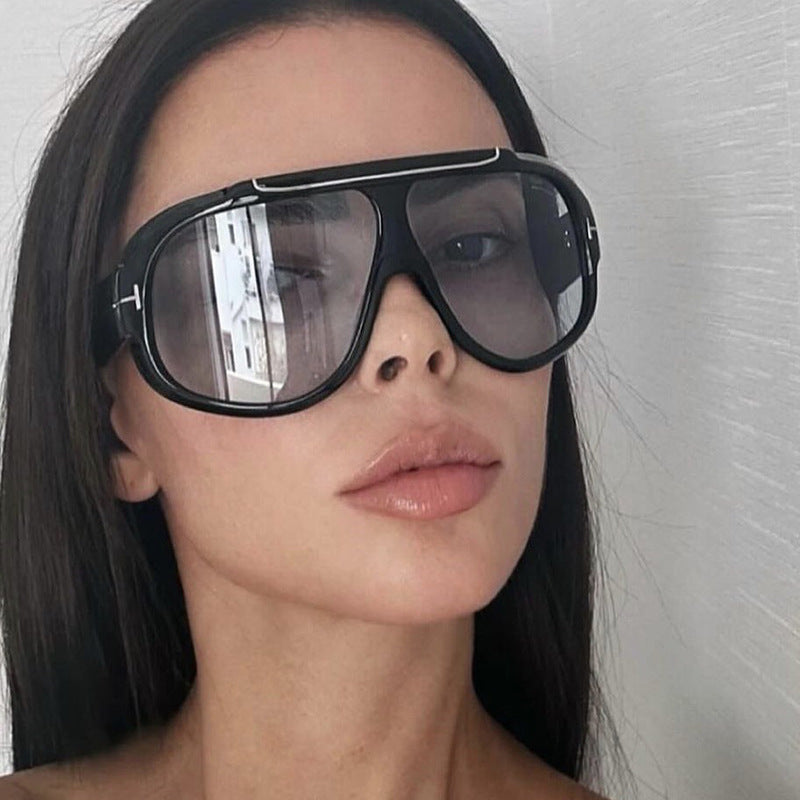 Ladies futuristic protectors sunglasses Bowlift