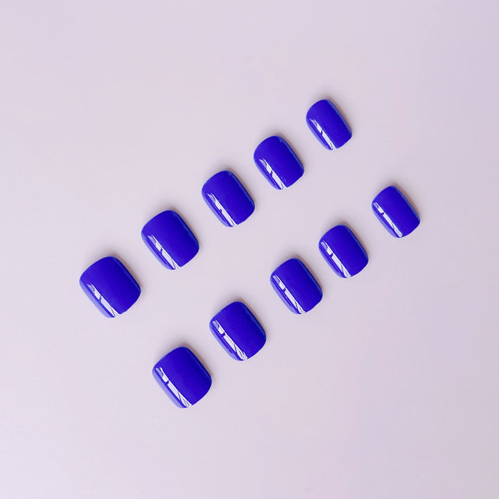 Glossy Nail Polish Bowlift