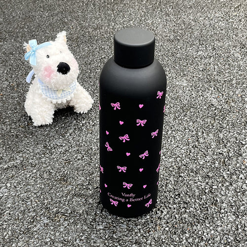 Ladies insulated drinking bottle with floral design and hygienic closure system Bowlift