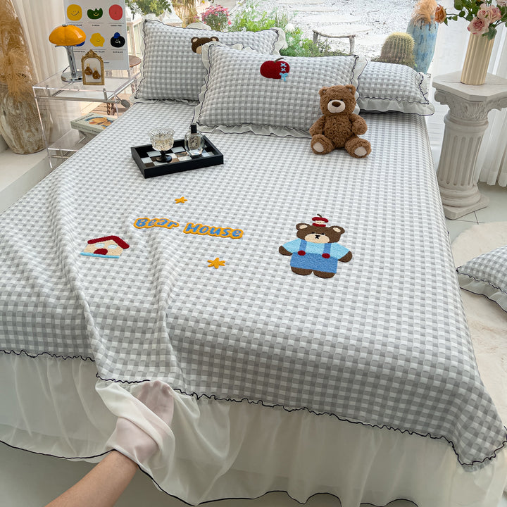 Women's cuddly blanket with playful panda motif and high-quality cotton surface Bowlift