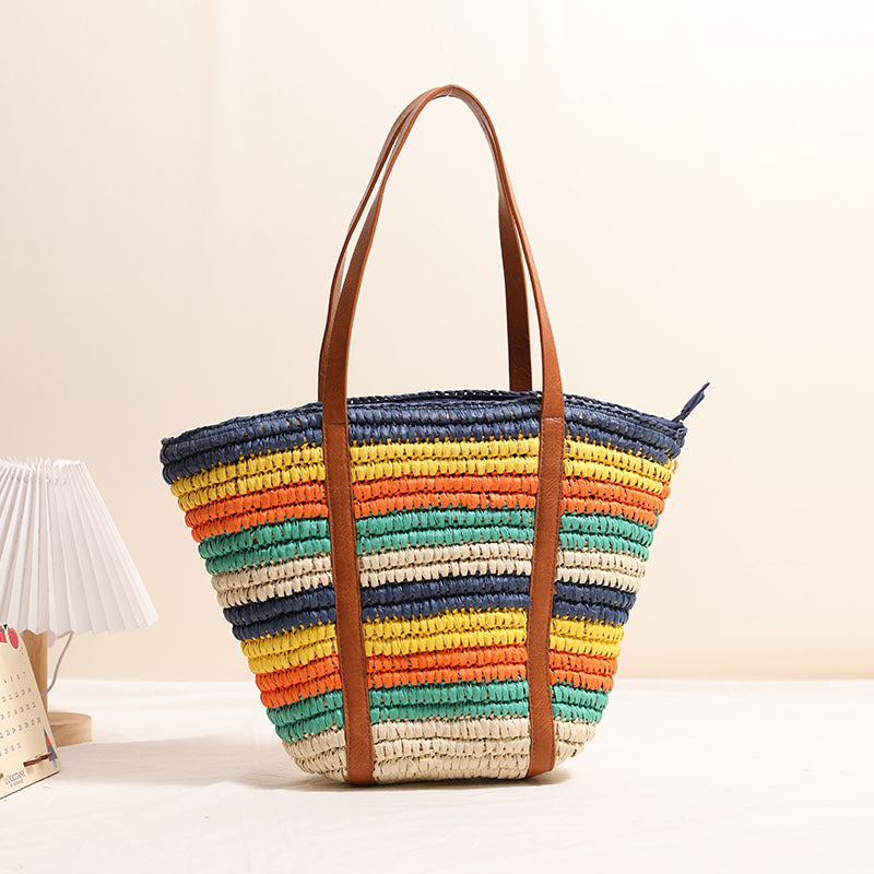 Braided straw tote bag with sturdy leather handles Bowlift