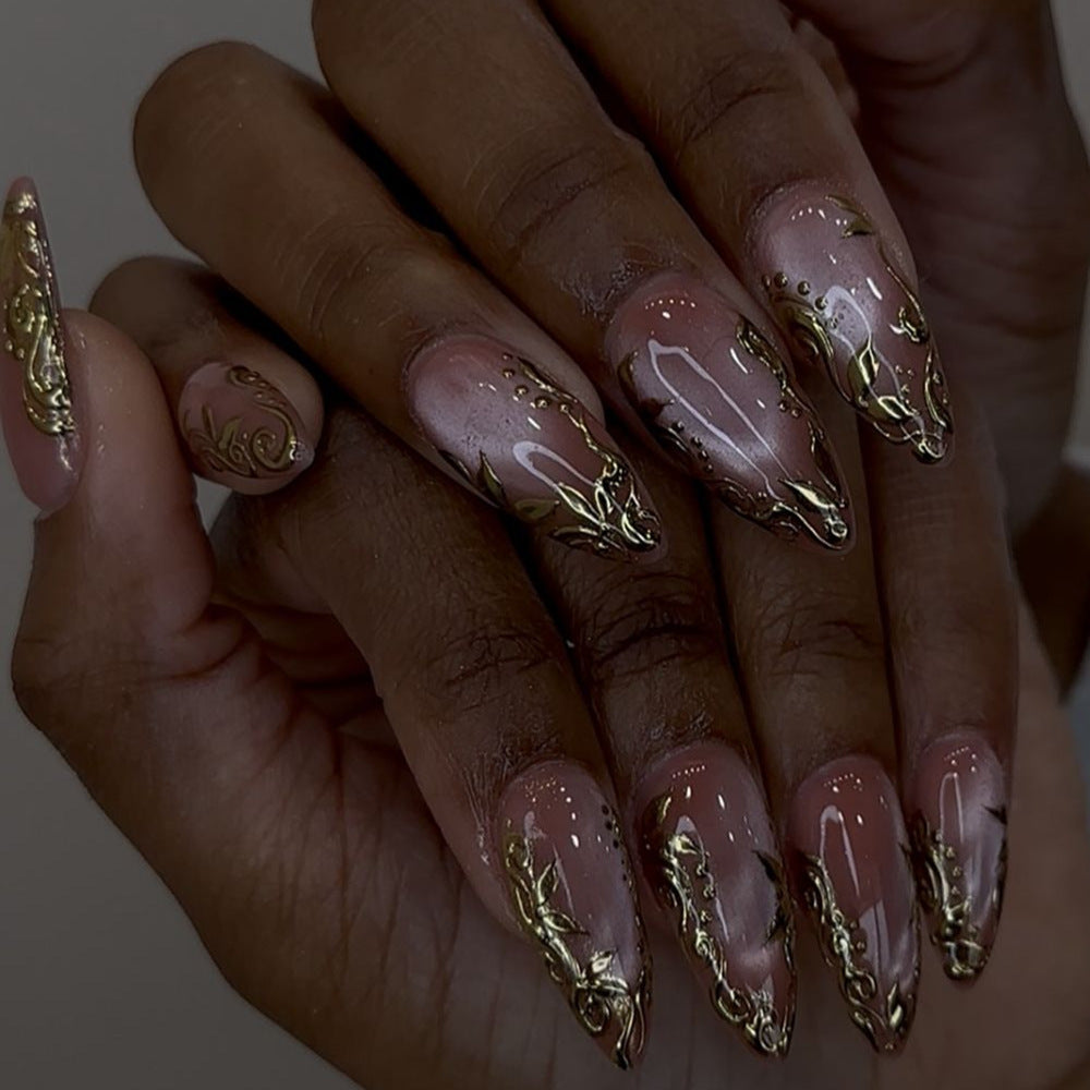 Artificial nails with polka dots Bowlift