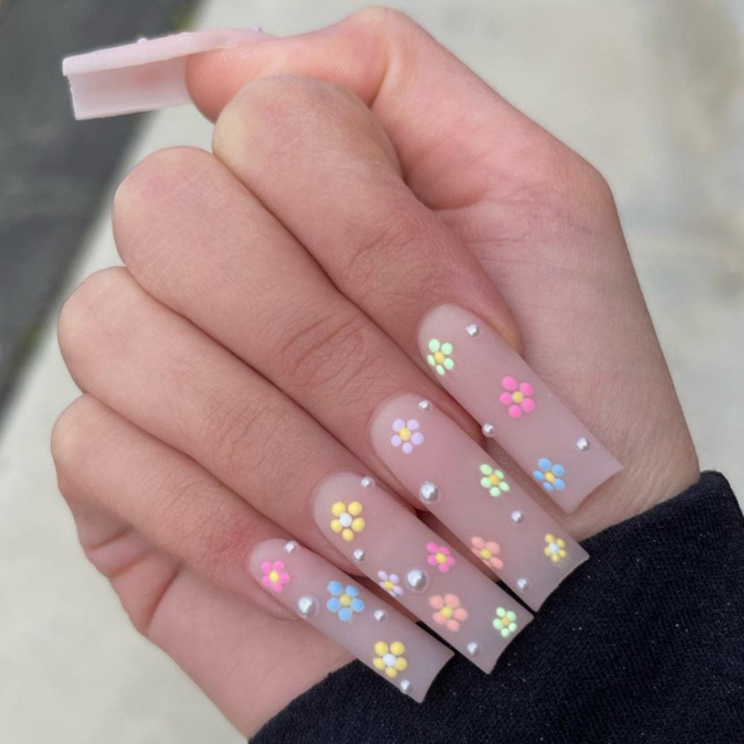 Decorative Floral Press-On Nail Art Set with 3D Flower Accents Bowlift
