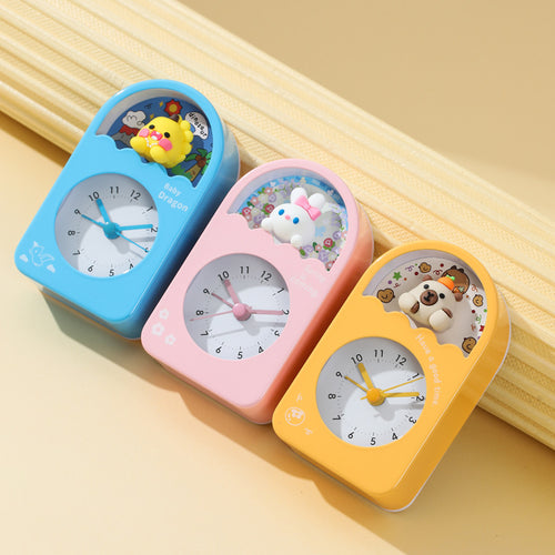 Playful alarm clock with bear motif Bowlift