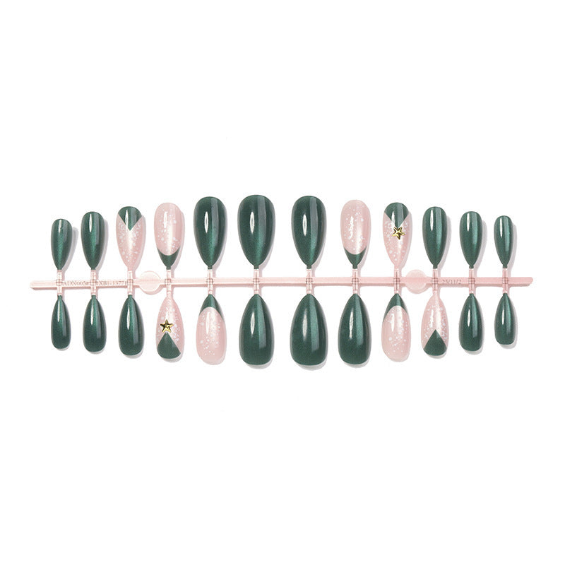 Artificial nail set with festive Christmas design and glitter accents Bowlift