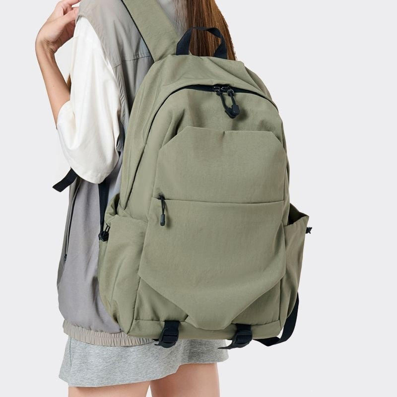 Functional everyday backpack Bowlift