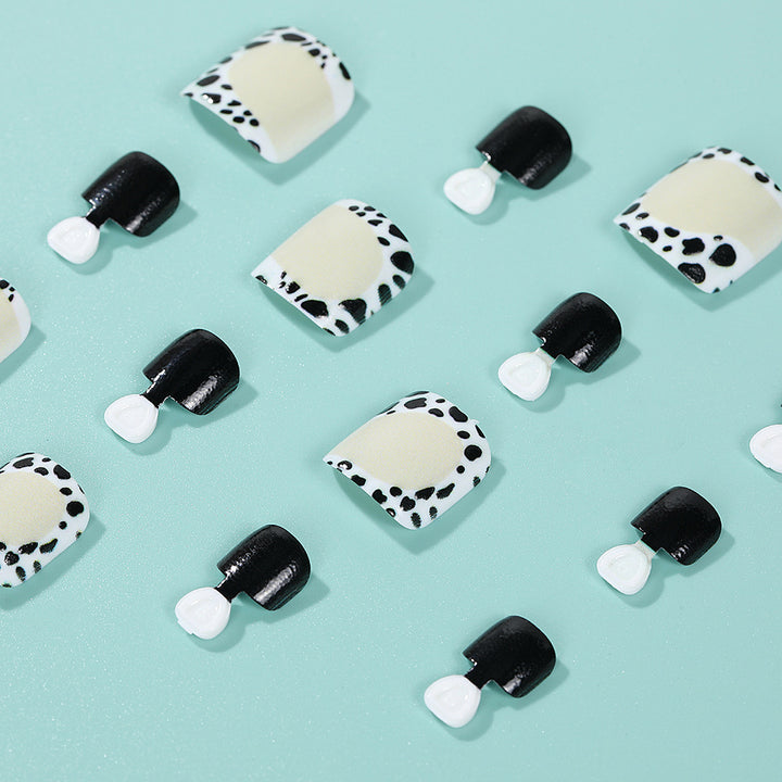 Stylish animal print artificial nails Bowlift