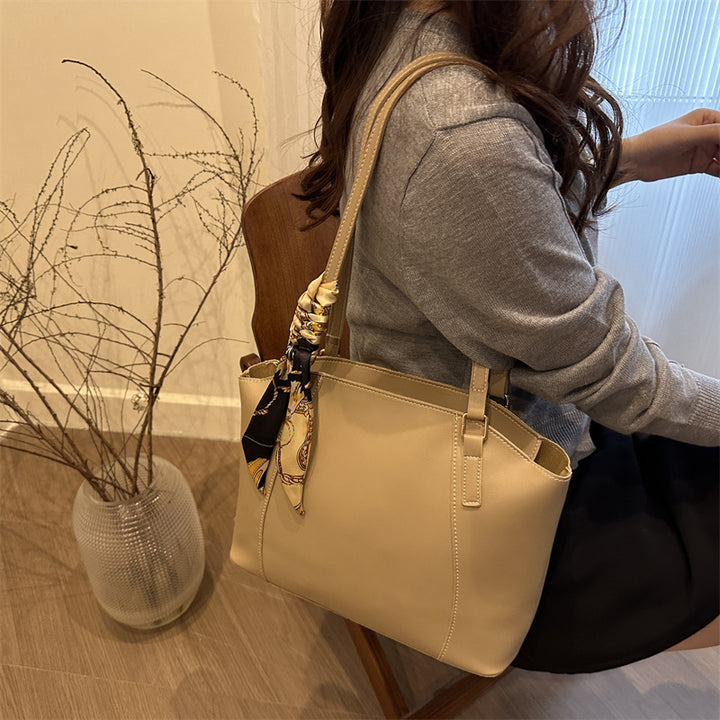 Elegant Structured Tote Bag Bowlift