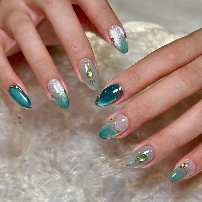 Glamourous Artistic Press-On Nail Set Bowlift