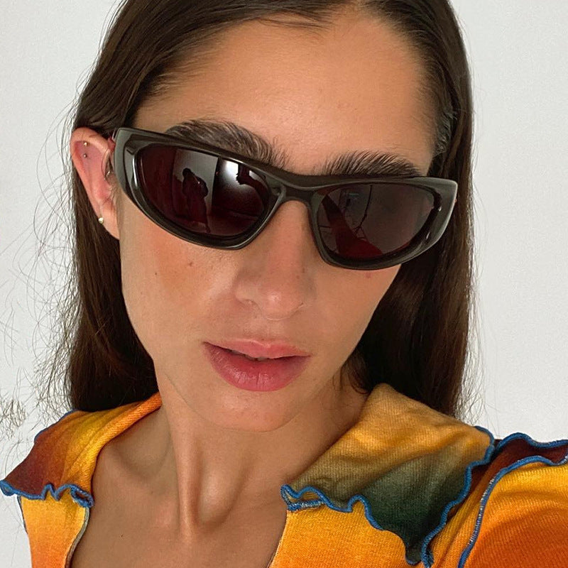 Women sporty sunglasses with ergonomic design Bowlift