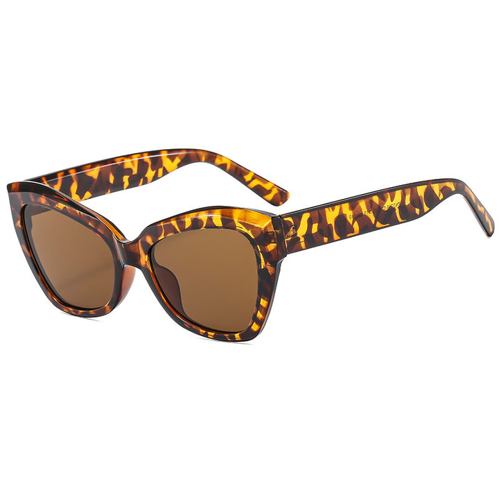 Ladies Cat-Eye Sunglasses with Exclusive Tortoiseshell Design Bowlift