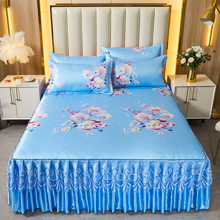 Ladies daybed cover with playful bear motif Bowlift
