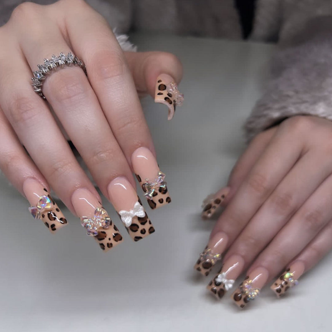 Decorative Leopard Print Acrylic Nail Art Extensions Bowlift