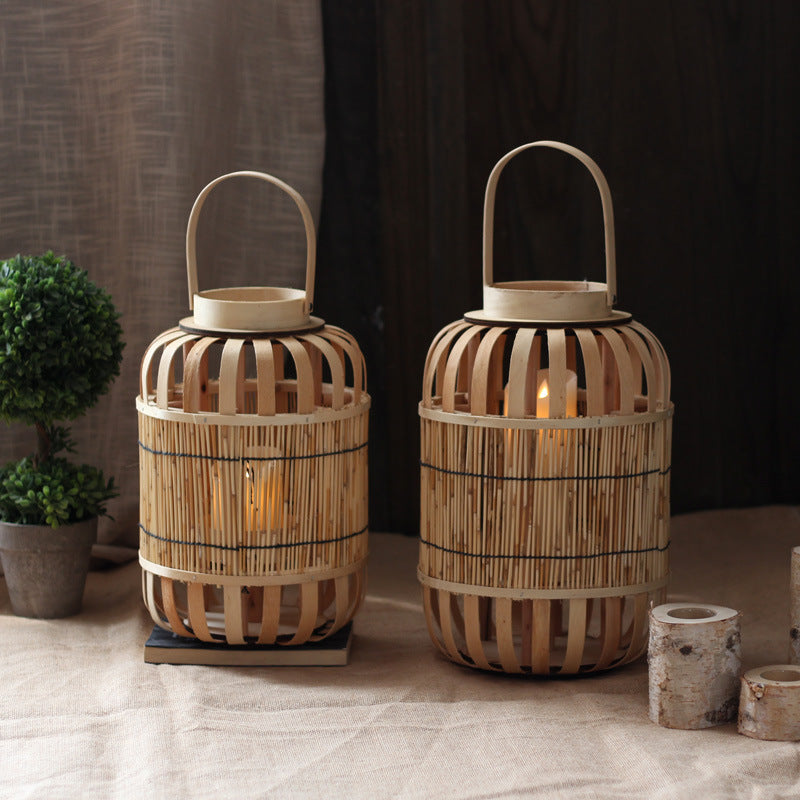 Handcrafted lantern made of bamboo and metal Bowlift